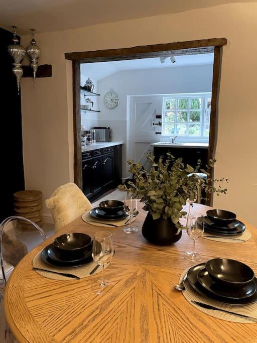 Entire Georgian Luxury Home - 3 Storey- High St Henley-In-Arden -Two Bedrooms-Sleeps 4 Dış mekan fotoğraf