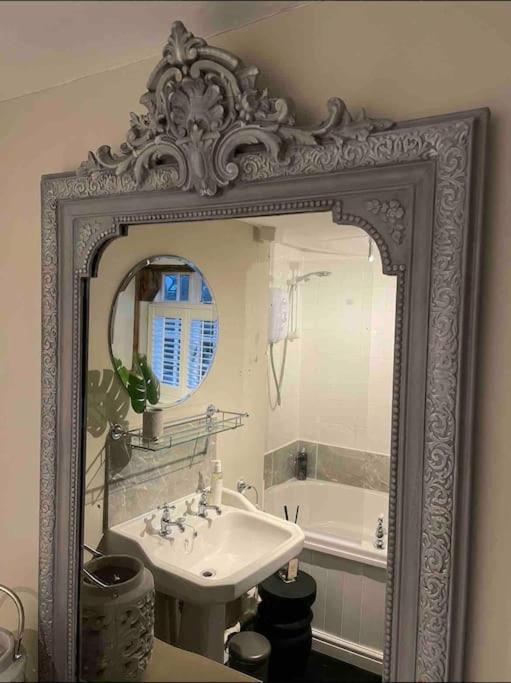 Entire Georgian Luxury Home - 3 Storey- High St Henley-In-Arden -Two Bedrooms-Sleeps 4 Dış mekan fotoğraf
