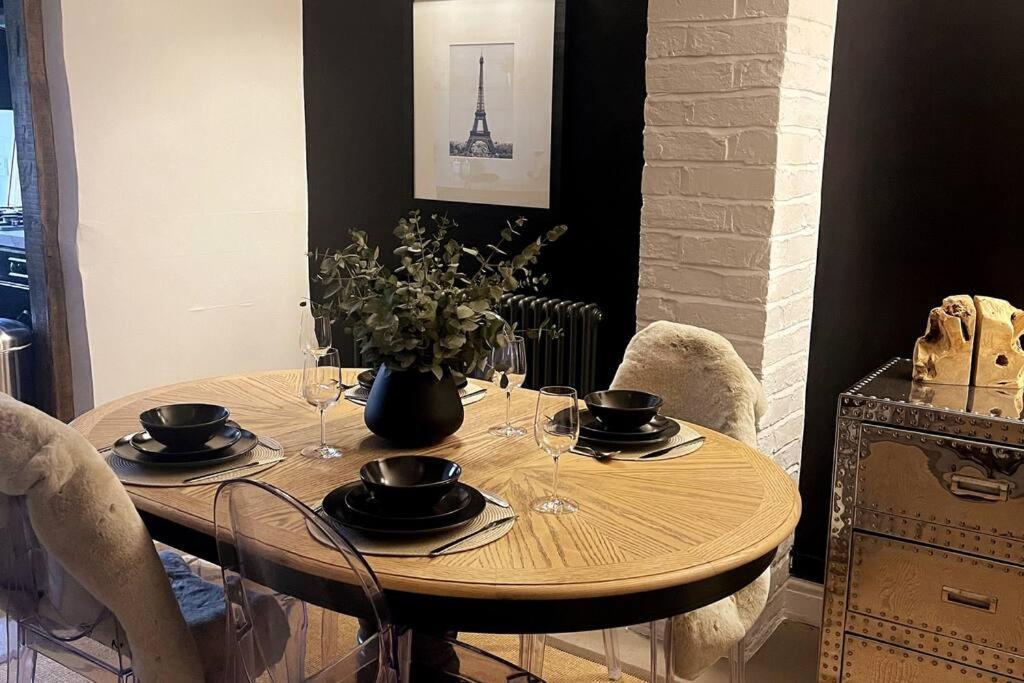 Entire Georgian Luxury Home - 3 Storey- High St Henley-In-Arden -Two Bedrooms-Sleeps 4 Dış mekan fotoğraf